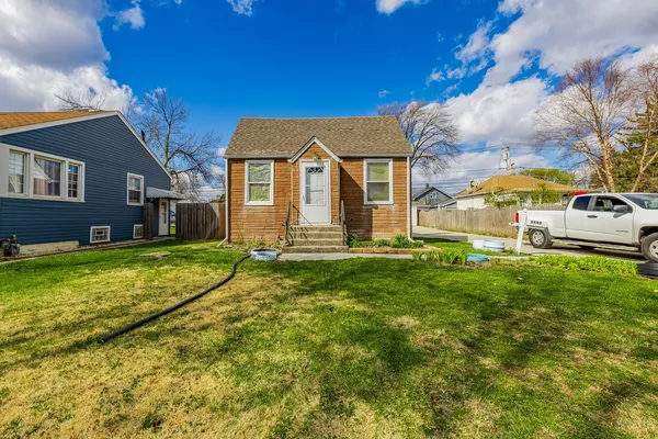 $220,000 | 2648 West 123rd Street, Blue Island, IL 60406