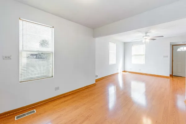 $220,000 | 2648 West 123rd Street, Blue Island, IL 60406