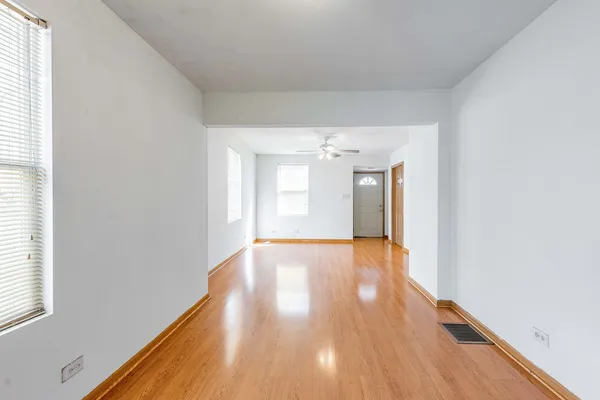$220,000 | 2648 West 123rd Street, Blue Island, IL 60406