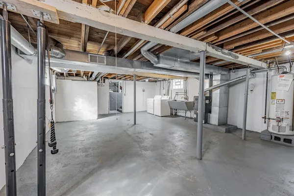 $220,000 | 2648 West 123rd Street, Blue Island, IL 60406