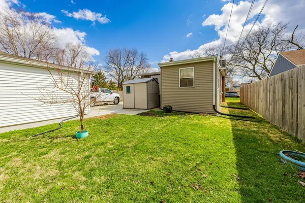 $220,000 | 2648 West 123rd Street, Blue Island, IL 60406