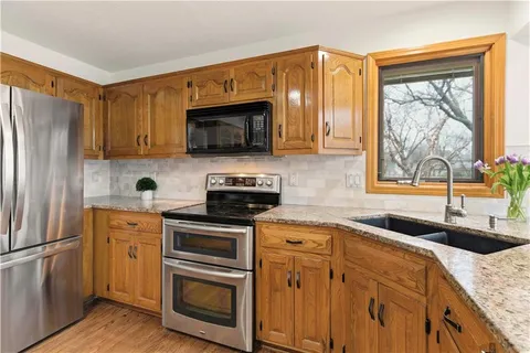 $475,000 | 14202 West 115th Street, Olathe, KS 66062