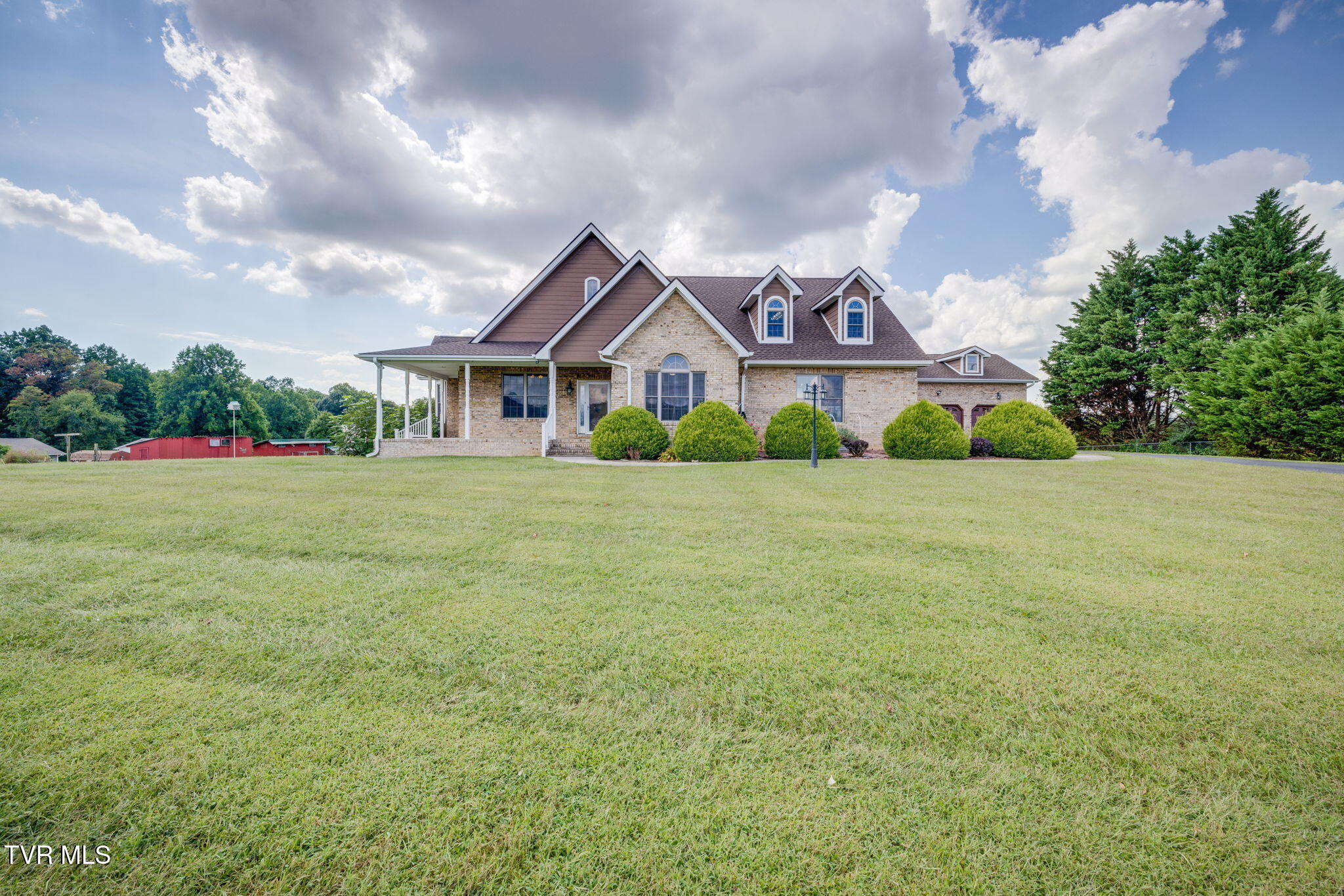 671 Old Embreeville Road Jonesborough, TN 37659 - Photo 2 of 69 001 (39)