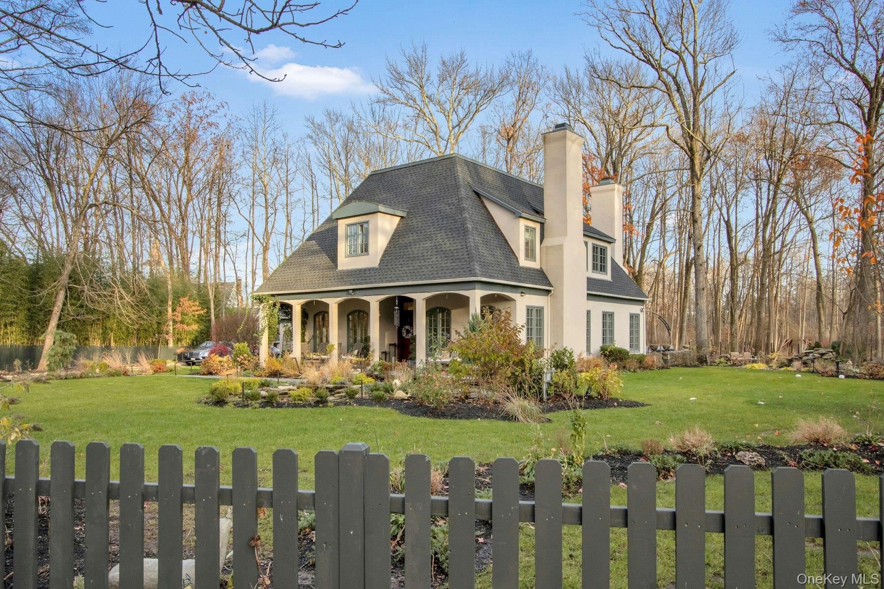 129 Washington Spring Road Palisades, NY 10964 - Photo 40 of 44 View of front facade with covered porch and a front yard