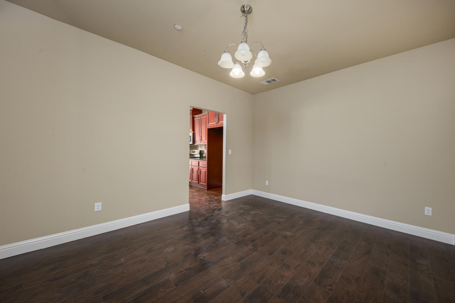 5004 Lake View Road Valley Springs, CA 95252 - Photo 12 of 69 Gallery Image 12