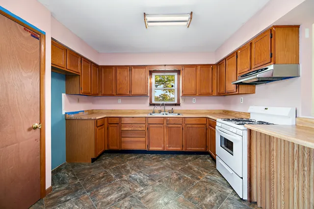 $649,900 | 52 Highway 45, Sigel, IL 62462