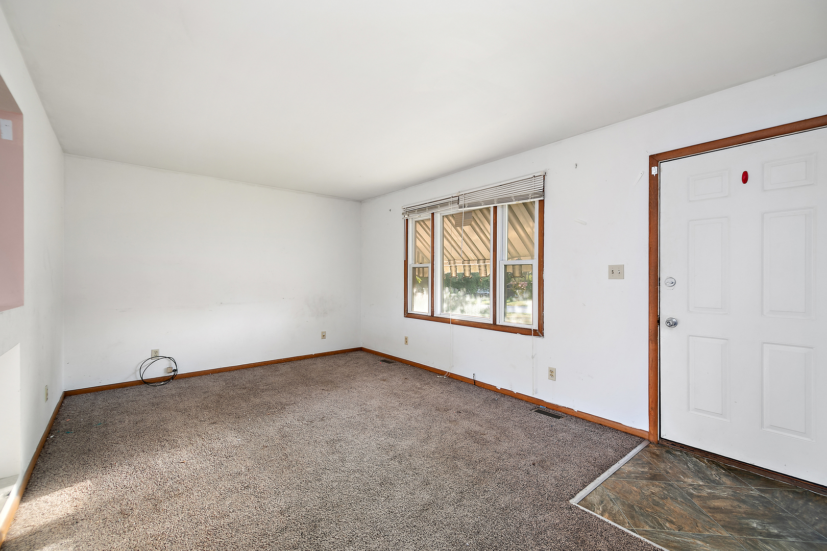 52 Highway 45 Sigel, IL 62462 - Photo 52 of 57 an empty room with windows