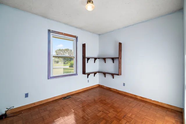 $649,900 | 52 Highway 45, Sigel, IL 62462