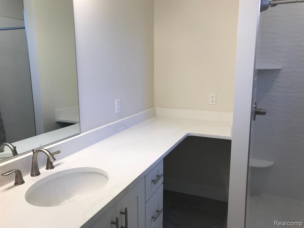 171 Meribah Road Highland, MI 48357 - Photo 15 of 33 Gallery Image 15