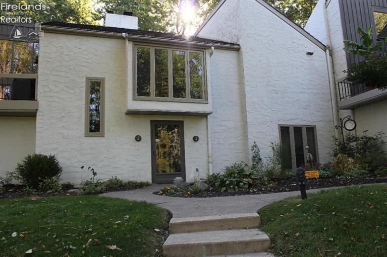 2810 Hull Road, Unit 4 Huron, OH 44839 - Photo 1 of 10 Gallery Image 1