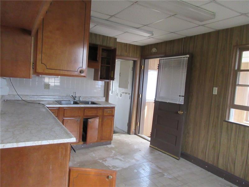 84 Valley Road Eighty Four, PA 15330 - Photo 5 of 6
