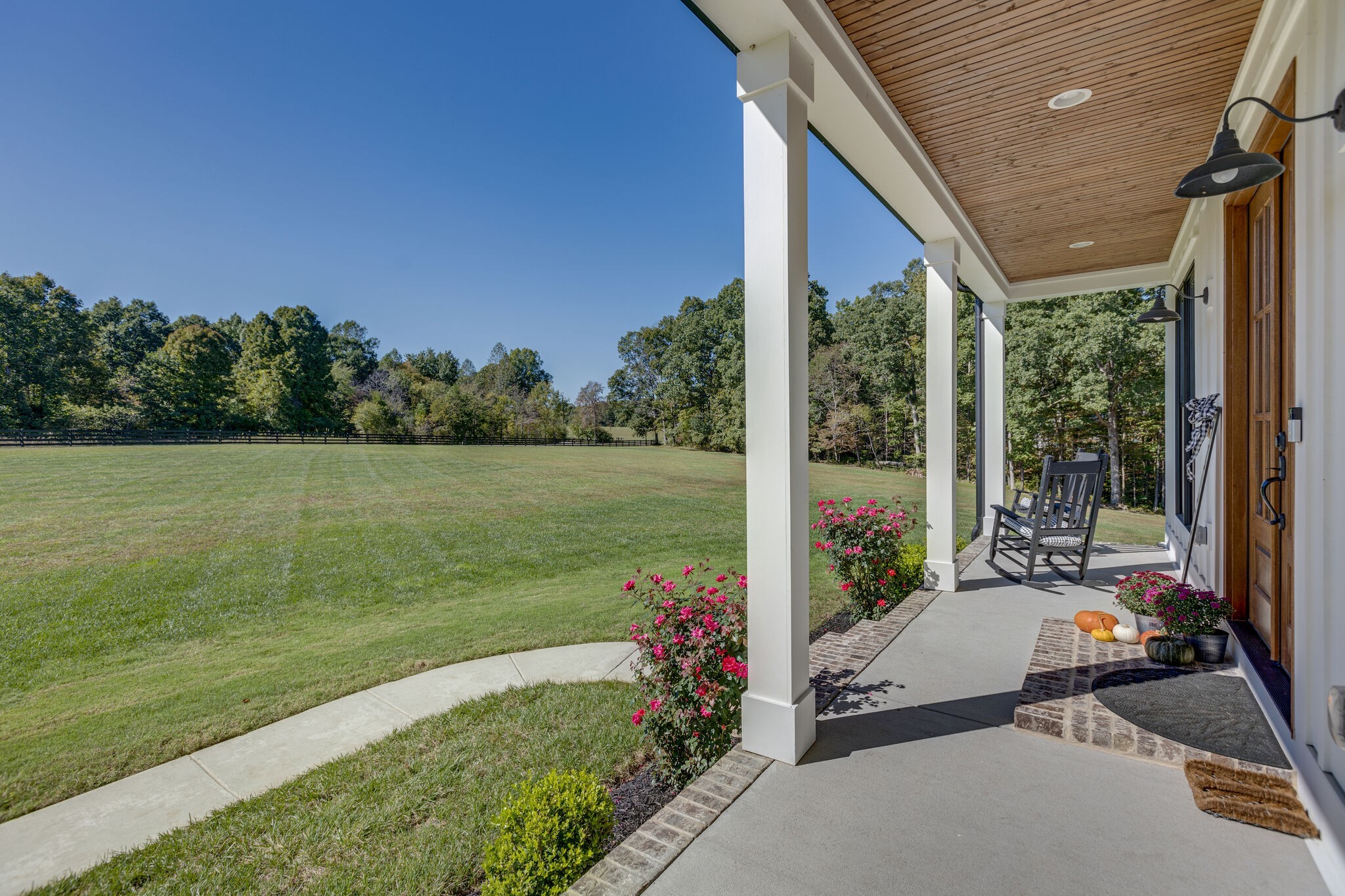5828 Bending Chestnut Road Franklin, TN 37064 - Photo 4 of 47 Gallery Image 4