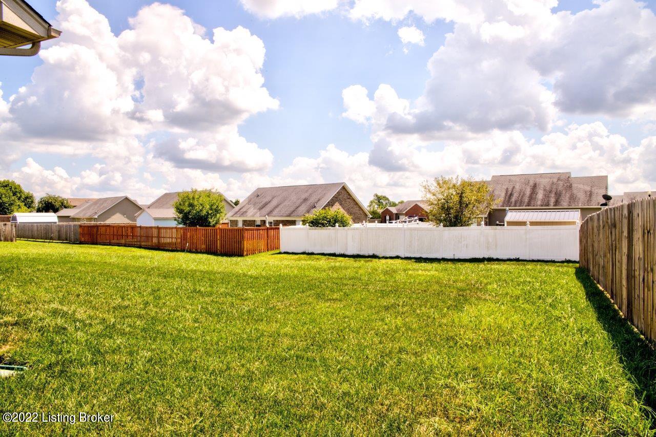 343 Golden Wing Road Mount Washington, KY 40047 - Photo 25 of 42 GSP-343_Golden_Wing_Rd-27