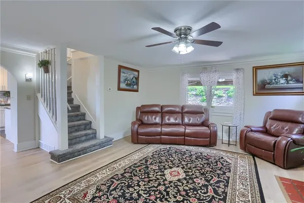 $267,000 | 5216 Verona Road, Verona, PA 15147