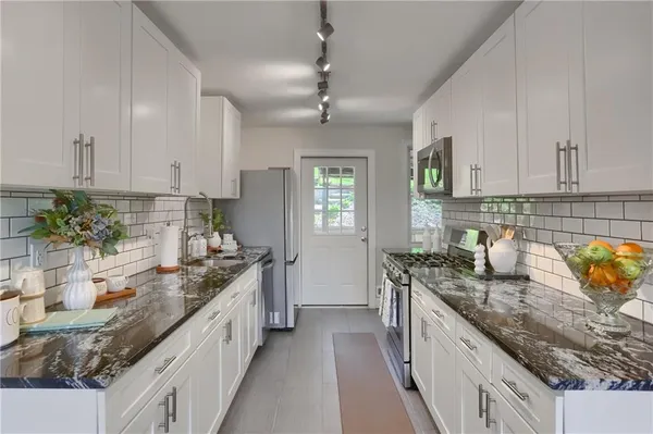 $267,000 | 5216 Verona Road, Verona, PA 15147
