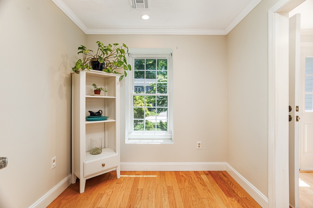 502 Ridgefield Circle, Unit A Clinton, MA 01510 - Photo 6 of 31