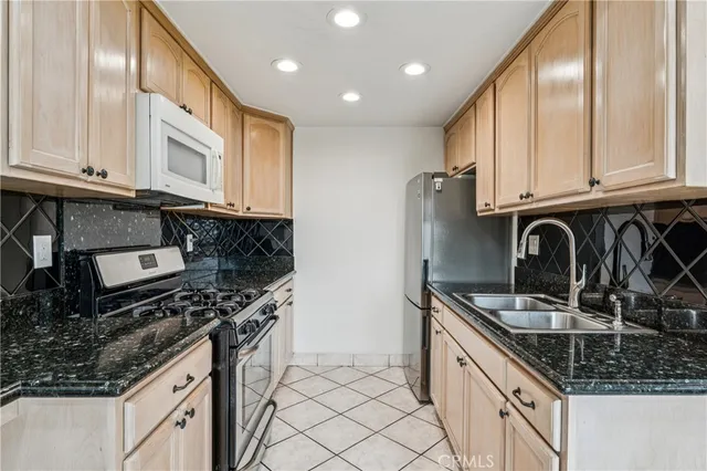 $685,000 | 11390 Lampson Avenue, Unit 8, Garden Grove, CA 92840