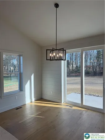 $889,900 | 9002 Yorkshire Circle, Fogelsville, PA 18051