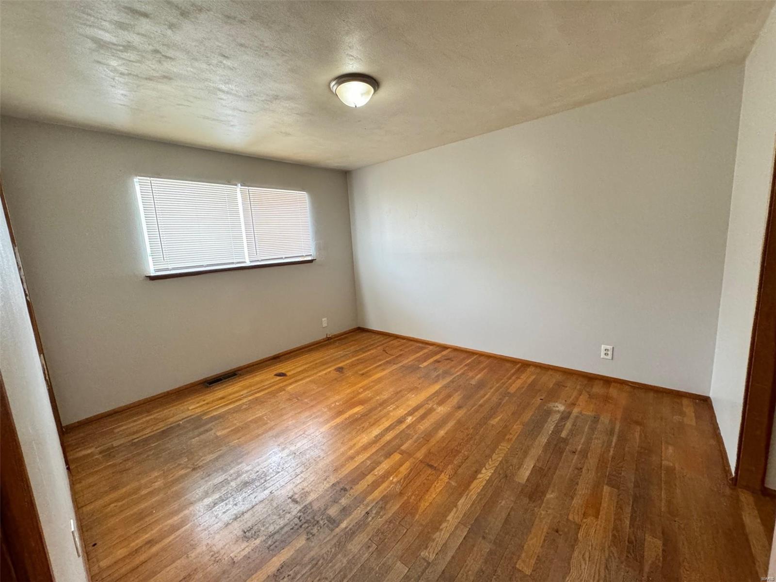 1755 Hudson Road St. Louis, MO 63136 - Photo 8 of 10