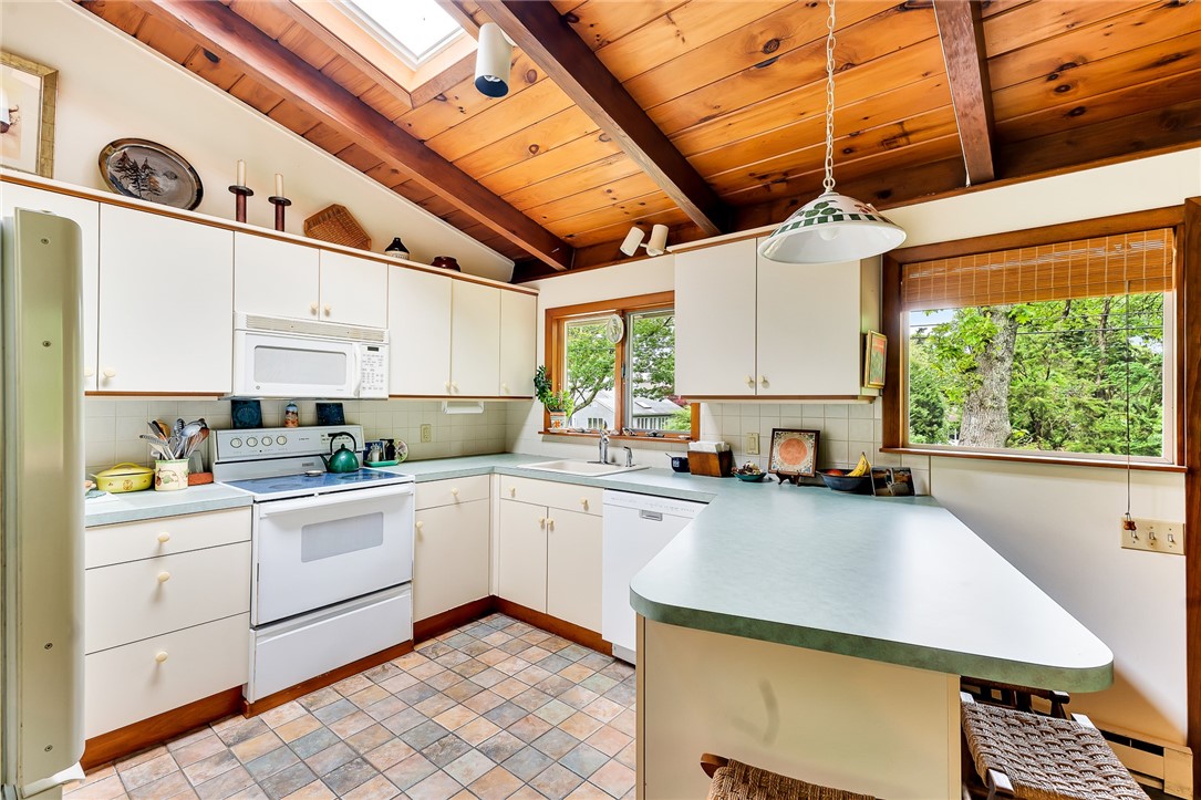 57 Verdi Road Westerly, RI 02891 - Photo 13 of 34 Gallery Image 13