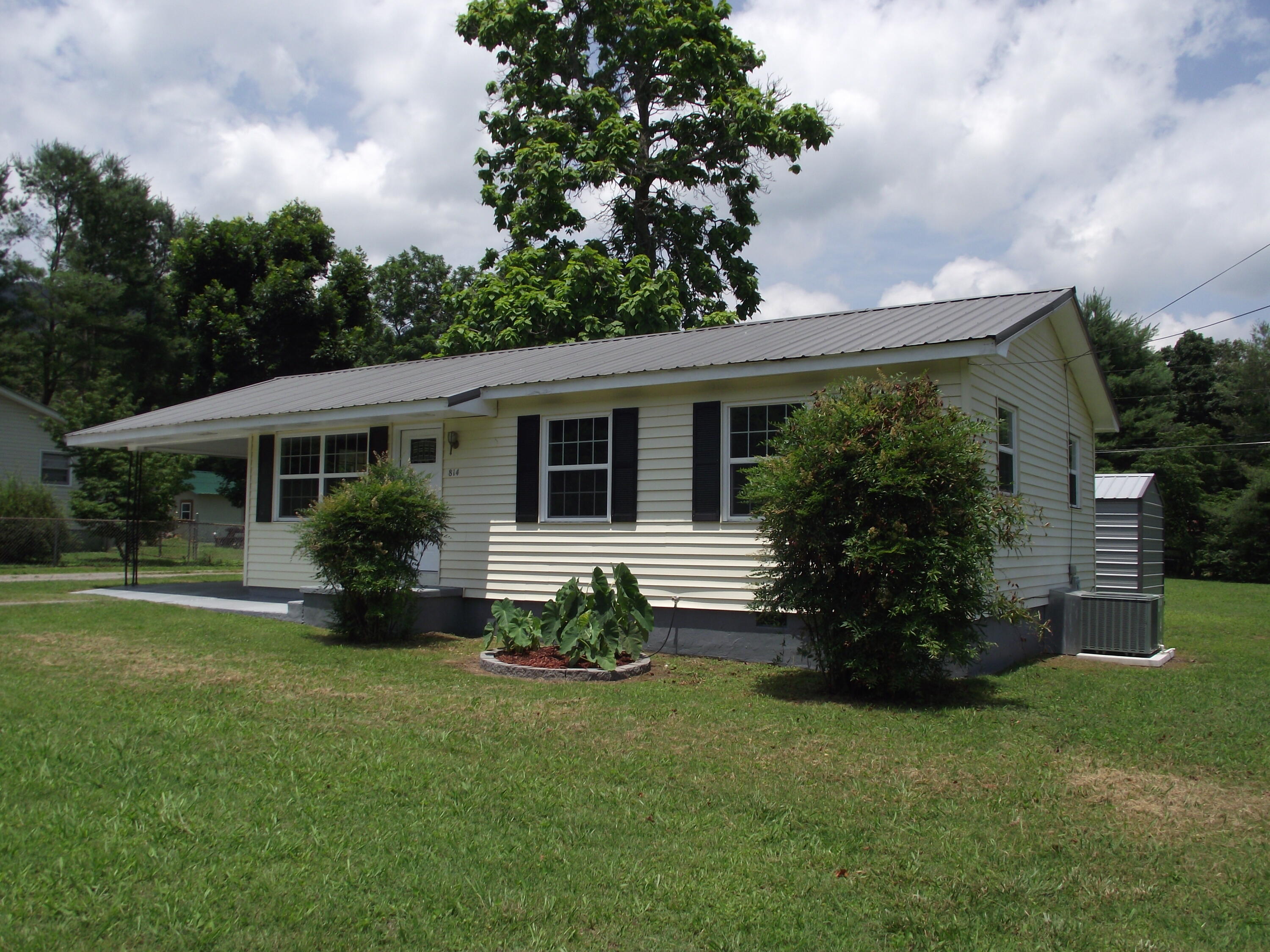 814 Pryor Cove Road Jasper, TN 37347 - Photo 1 of 19 DSCF7485