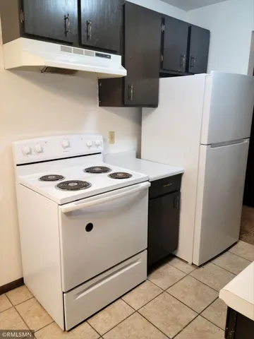 $1,000 | 539 South Wasson Lane, River Falls, WI 54022