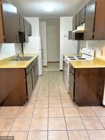 $1,000 | 539 South Wasson Lane, River Falls, WI 54022