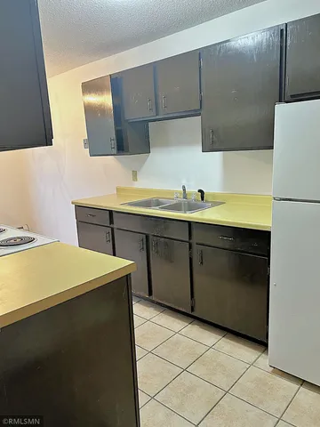 $1,000 | 539 South Wasson Lane, River Falls, WI 54022