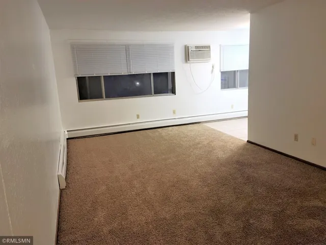 $1,000 | 539 South Wasson Lane, Unit 303, River Falls, WI 54022