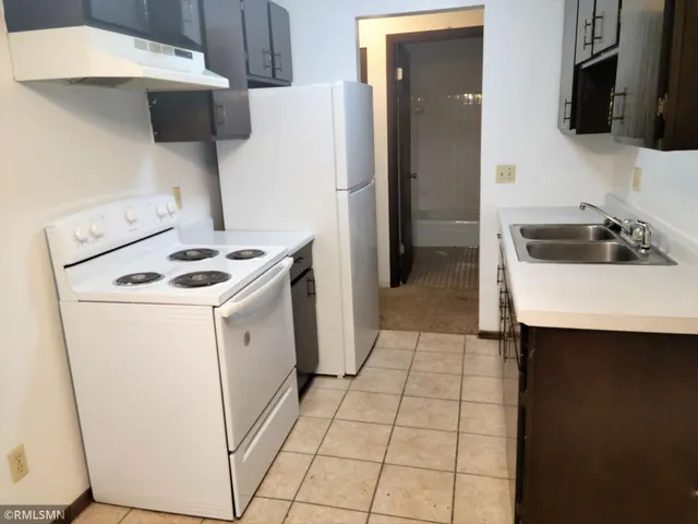 $1,000 | 539 South Wasson Lane, Unit 303, River Falls, WI 54022