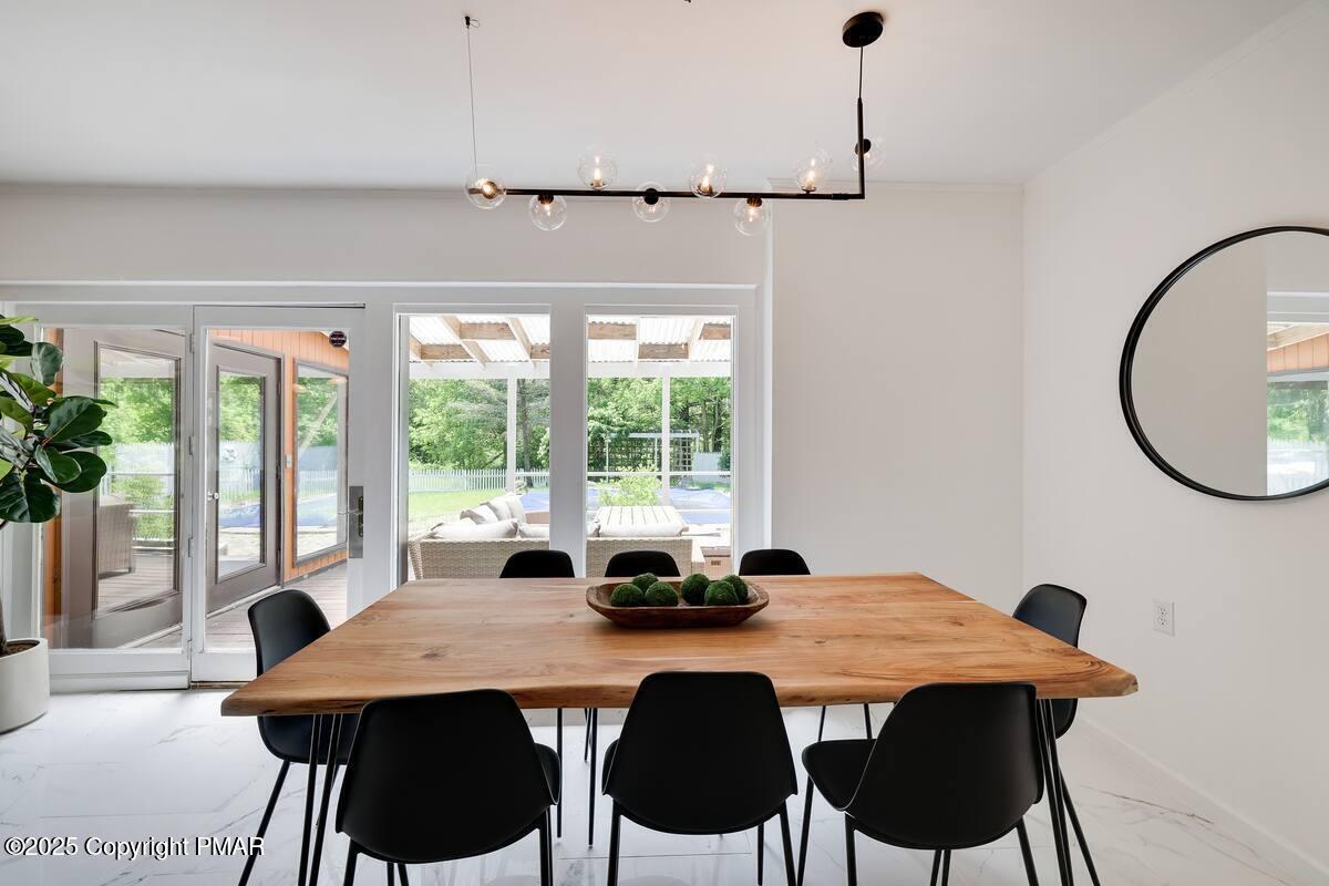 6249 Paradise Valley Road Mount Pocono, PA 18344 - Photo 12 of 28 dining Area #1