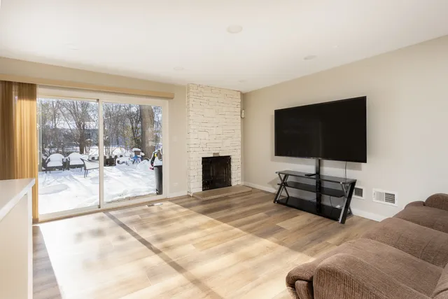 $475,000 | 151 East Home Avenue, Palatine, IL 60067