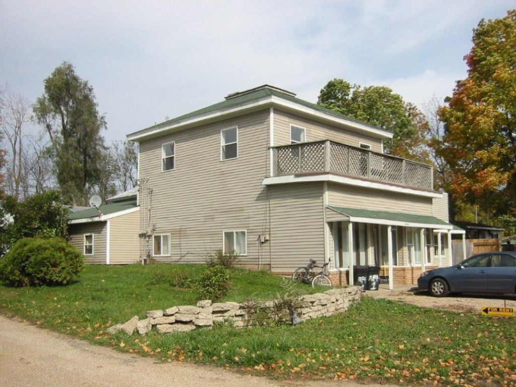 11693 Old Belding Road Northeast Belding, MI 48809 - Photo 1 of 8 IMG_2661