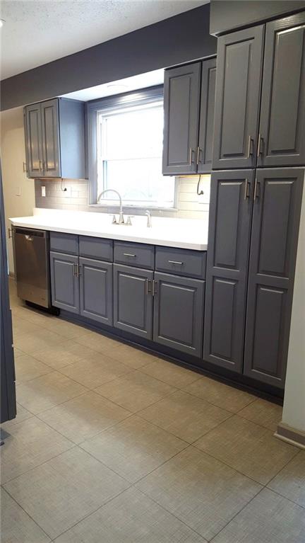 6325 Allisonville Road Indianapolis, IN 46220 - Photo 5 of 26 Gallery Image 5
