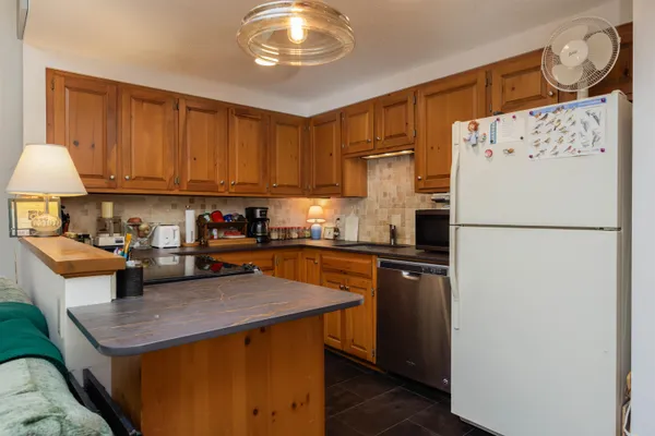 $475,000 | 841 Cove Drive, Grantham, NH 03753