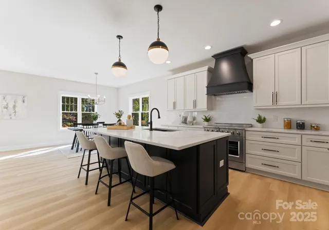 $745,000 | 426 Richards Lane, Mooresville, NC 28115