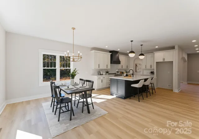 $745,000 | 426 Richards Lane, Mooresville, NC 28115