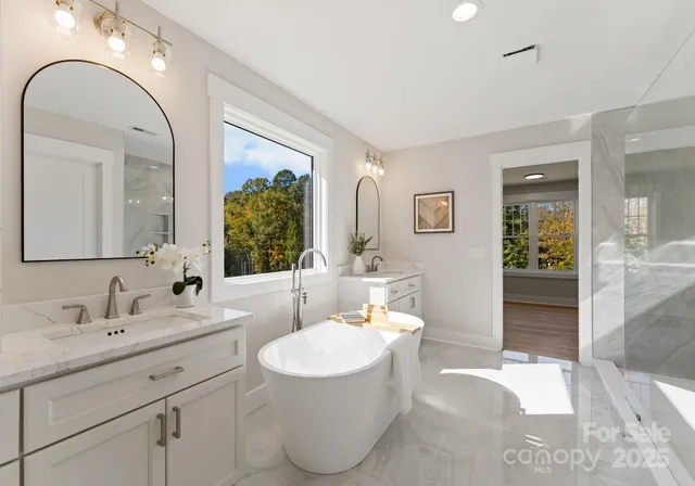 $745,000 | 426 Richards Lane, Mooresville, NC 28115