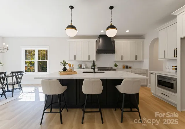 $745,000 | 426 Richards Lane, Mooresville, NC 28115