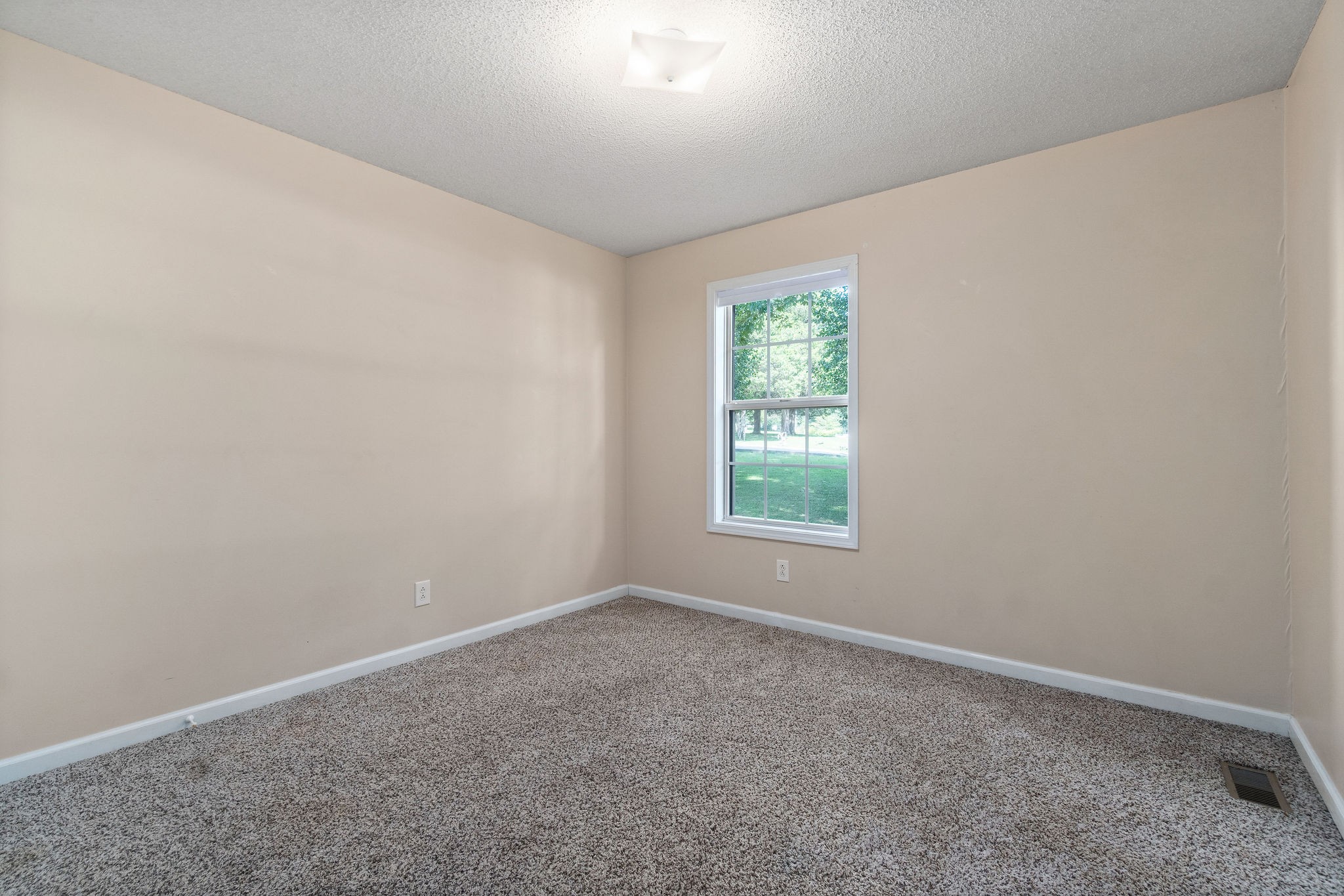 3521 Hunters Ridge Woodlawn, TN 37191 - Photo 14 of 26 Gallery Image 14