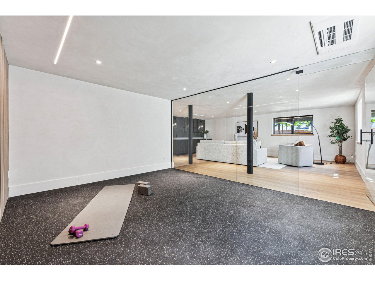 814 7th Street Boulder, CO 80302 - Photo 32 of 40 Gym or studio