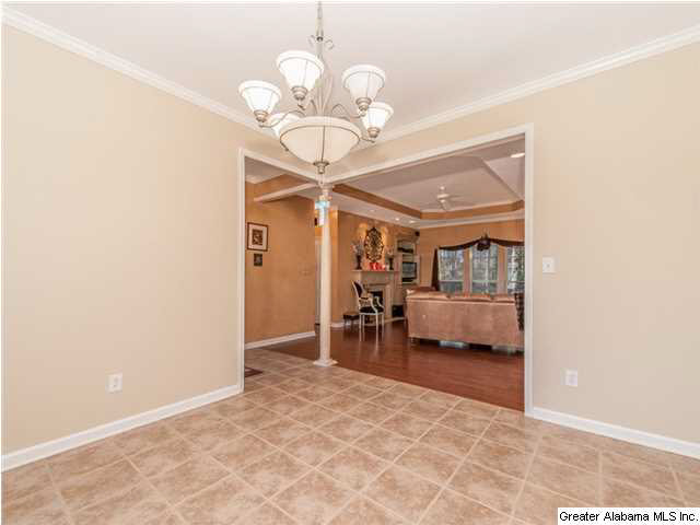 208 Creden Circle Alabaster, AL 35007 - Photo 8 of 31
