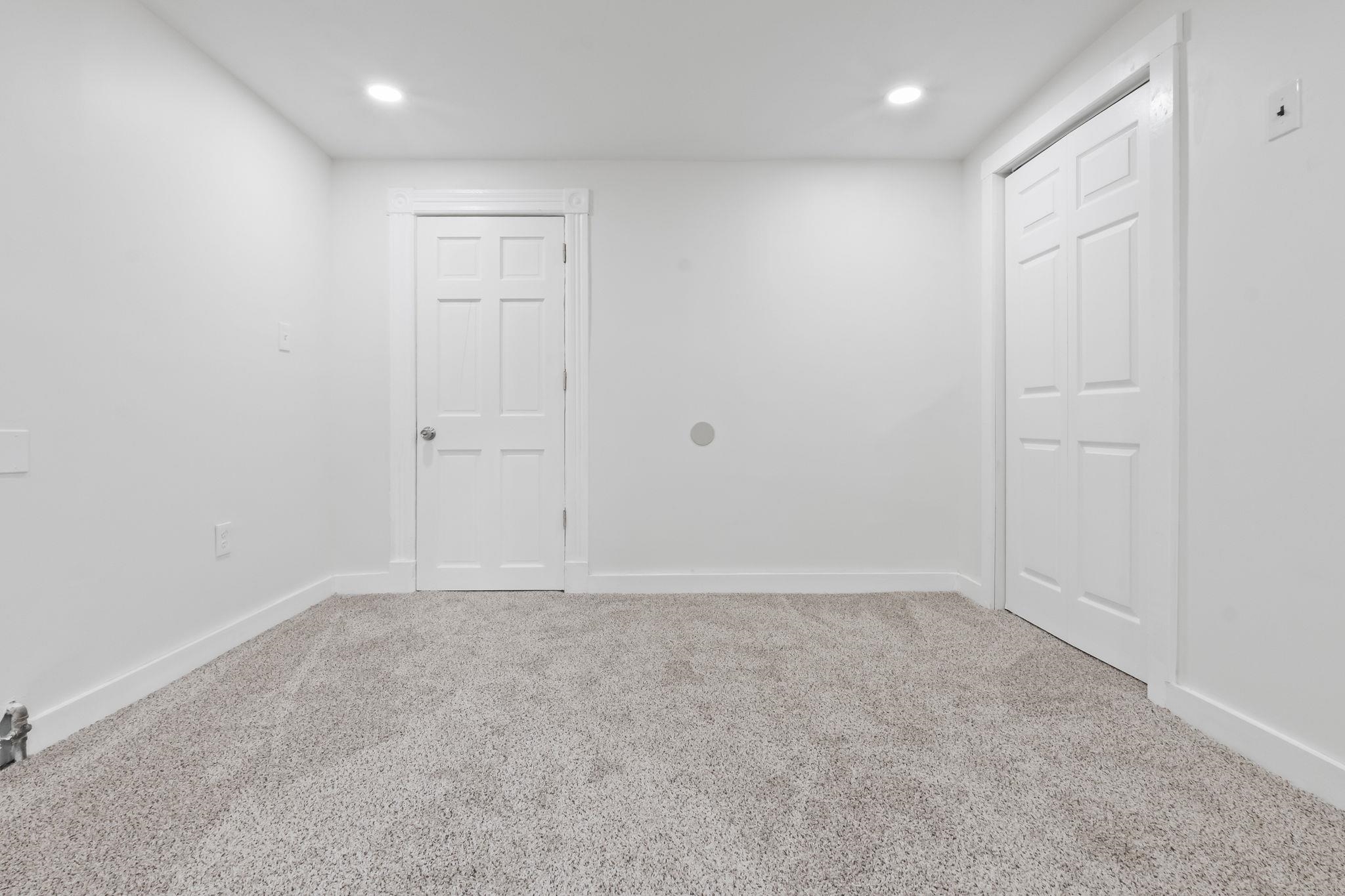 20 Linden Court, Unit 1 Jersey City, NJ 07305 - Photo 27 of 33