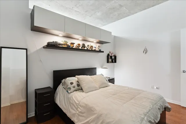 $245,000 | 1122 West Catalpa Avenue, Unit 502, Chicago, IL 60640