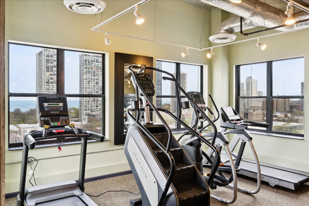 1122 West Catalpa Avenue, Unit 502 Chicago, IL 60640 - Photo 19 of 21