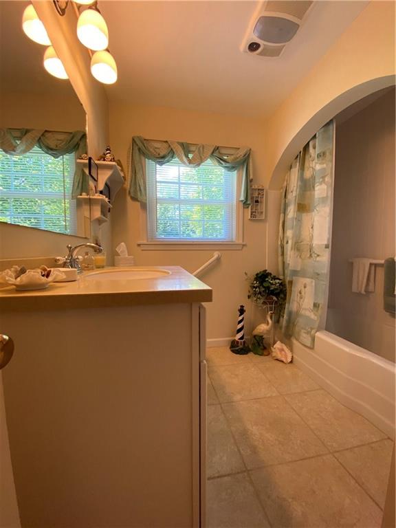 375 Mercer Road Greenville, PA 16125 - Photo 17 of 25 Updated bath