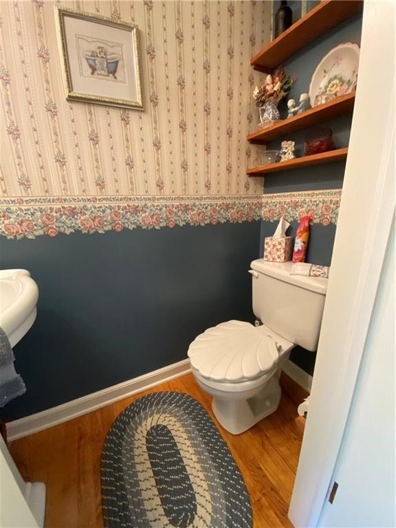 375 Mercer Road Greenville, PA 16125 - Photo 18 of 25 Powder room first floor