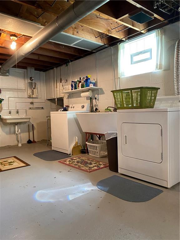 375 Mercer Road Greenville, PA 16125 - Photo 20 of 25 Laundry is in lower level washer /dryer will stay with house