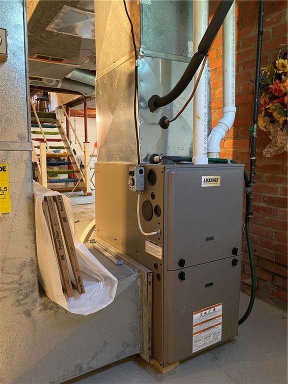 375 Mercer Road Greenville, PA 16125 - Photo 23 of 25 Gas forced air/ also has central air