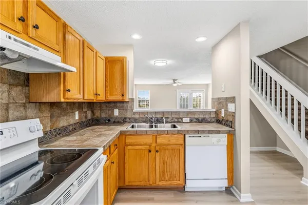 $1,450 | 4405 Carly's Way, Greensboro, NC 27410